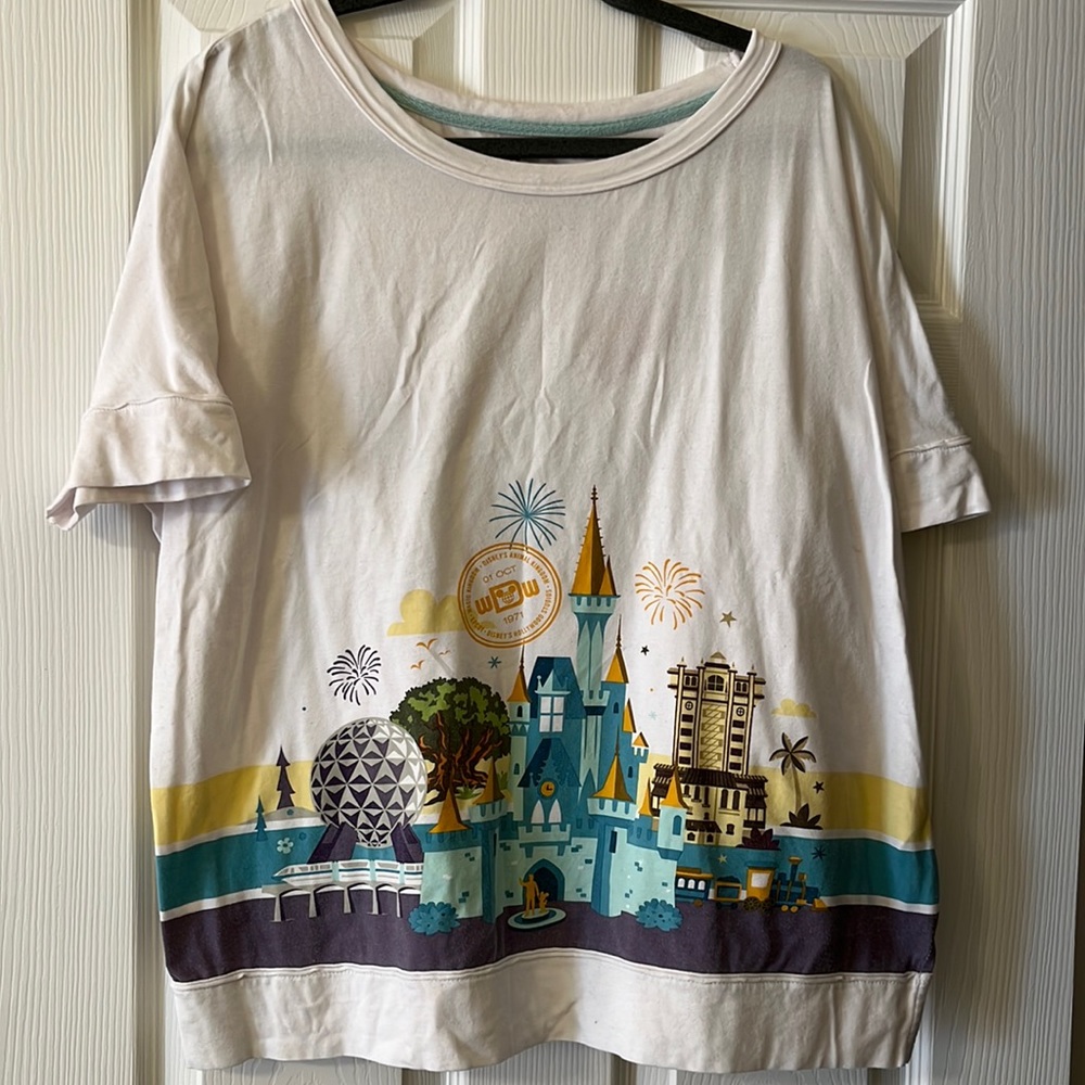 Disney top